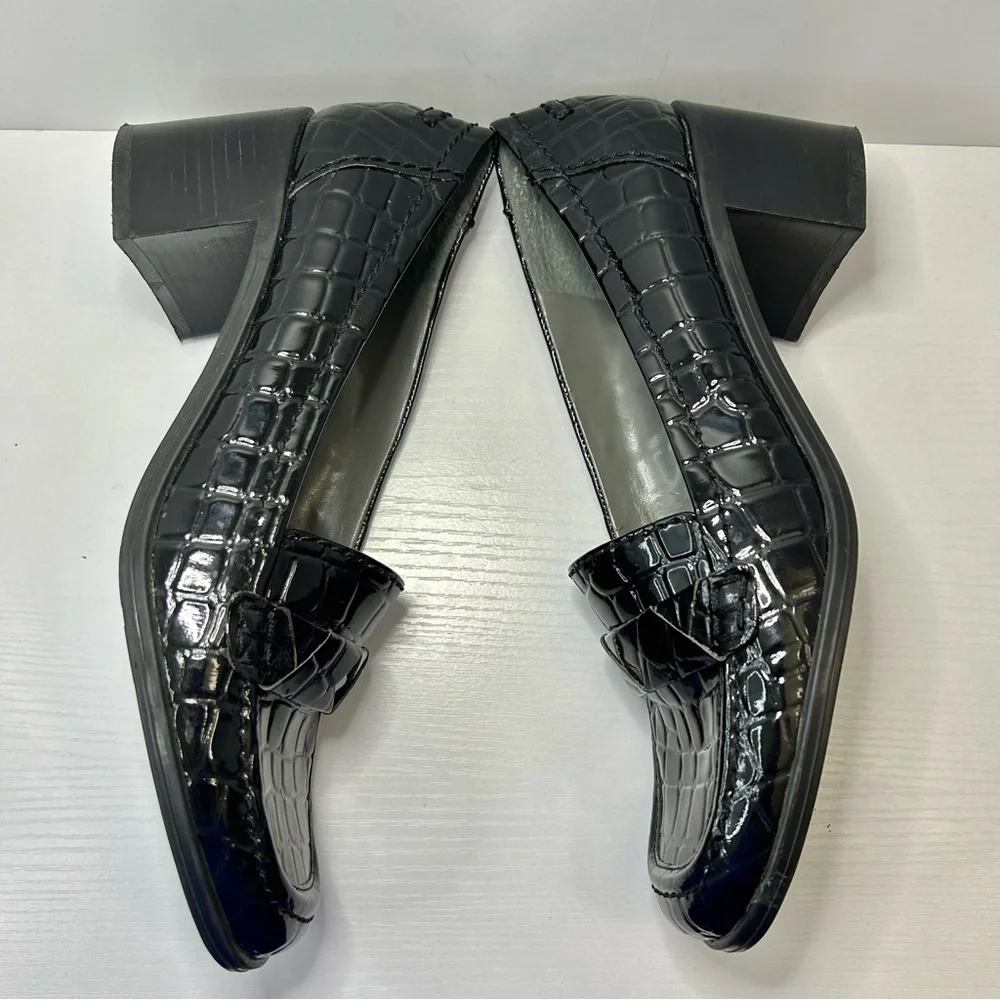 Bandolino Crocodile Texture Black Patent Leather Chunky Loafers Size 8 1/2